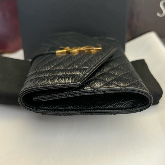Auth YSL Wallet • Yves Saint Laurent Flap Wallet in Black Leather Authentic - Picture 12 of 14